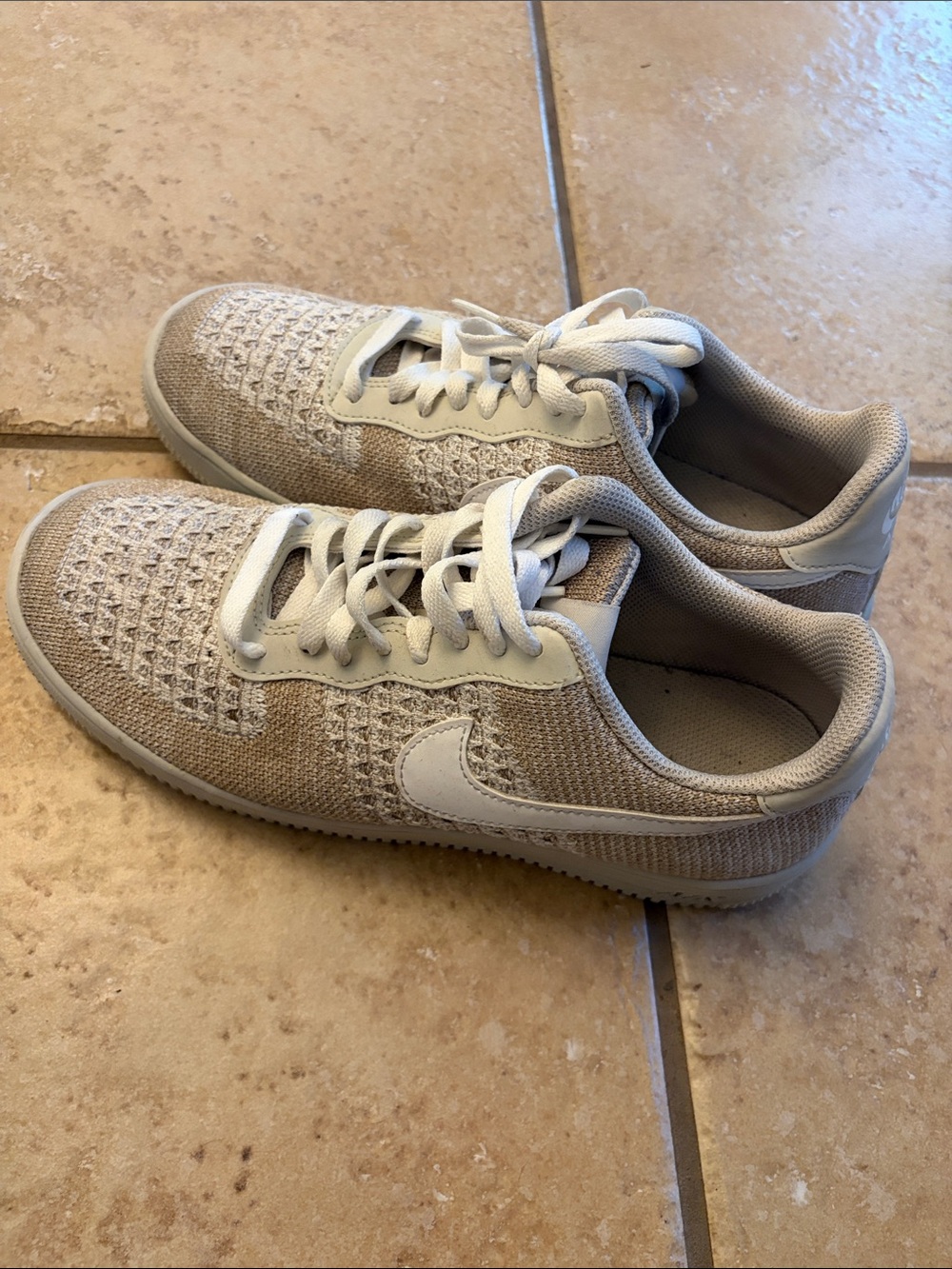 Men’s Nike Air Force 1 Flyknit 2.0
Light Bone